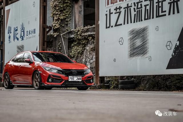 R的两厢思域，连小姐姐都抵挡不住它的魅力（最新发布）