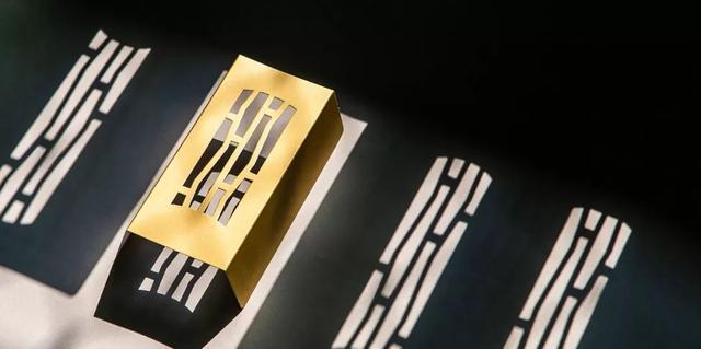 月饼礼盒的包装设计，颜值很高又赋有设计感(图17)
