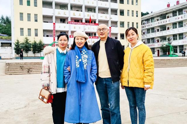 双流区实验小学：翻山越岭赴昭觉，帮教帮学共奋进