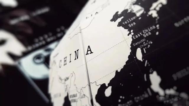 月饼的征途是“星辰大海”！10款让你舍不得拆的月饼包装赏析(图23)