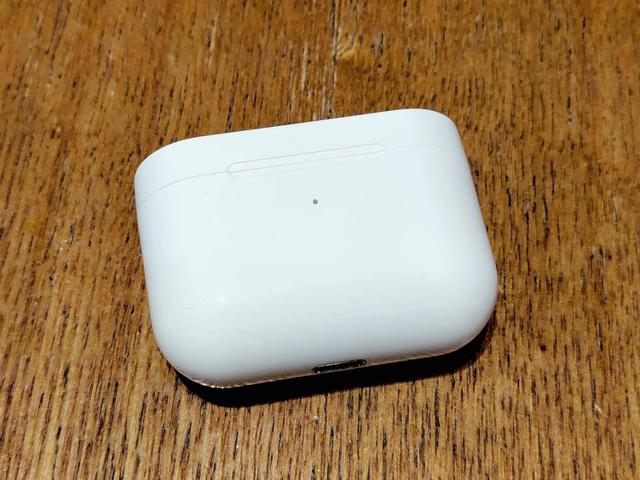 西圣ASN半入耳蓝牙耳机，带来超越百元级颜值与音质的体验