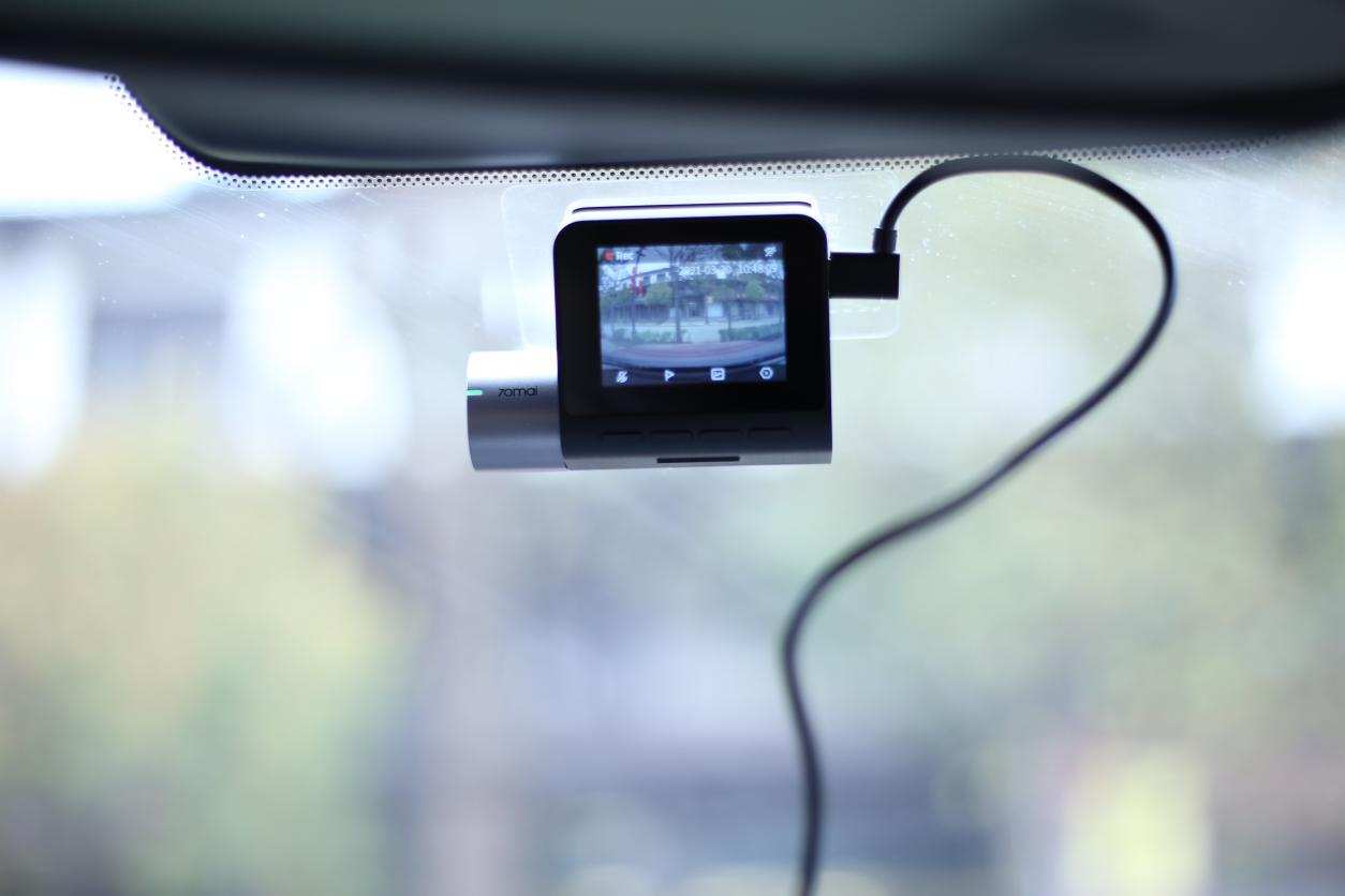 智能行车记录仪中的王者：70迈智能记录仪A500S