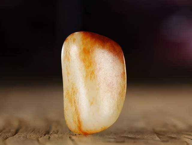 玉上灑金，是新玉種橫空出世？