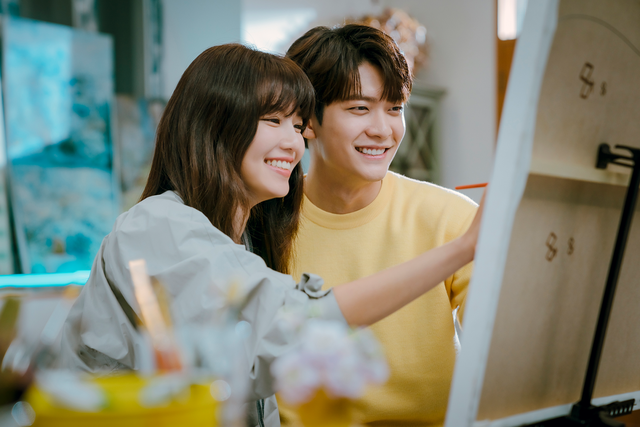 首播收视超惨任时完申世景奔向爱情评价公开