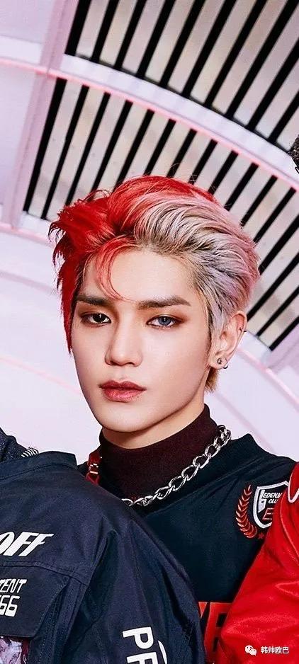 真的太适合异瞳造型了的男团爱豆