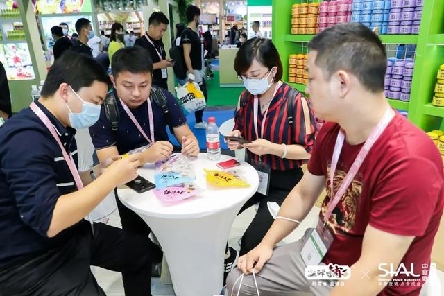 來，交個朋友！鹽津鋪子絢麗登場2020中食展