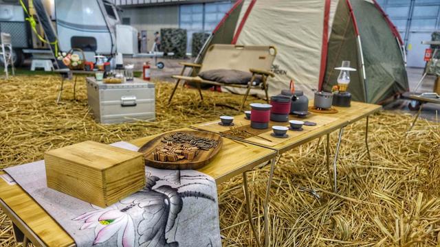 携手代言人德爷，爱路客和你一起“让生活没有边界”