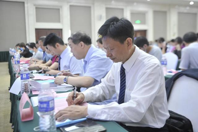 成立|搭建互通桥梁 携手专业提升 郑州市泌尿生殖学会成立