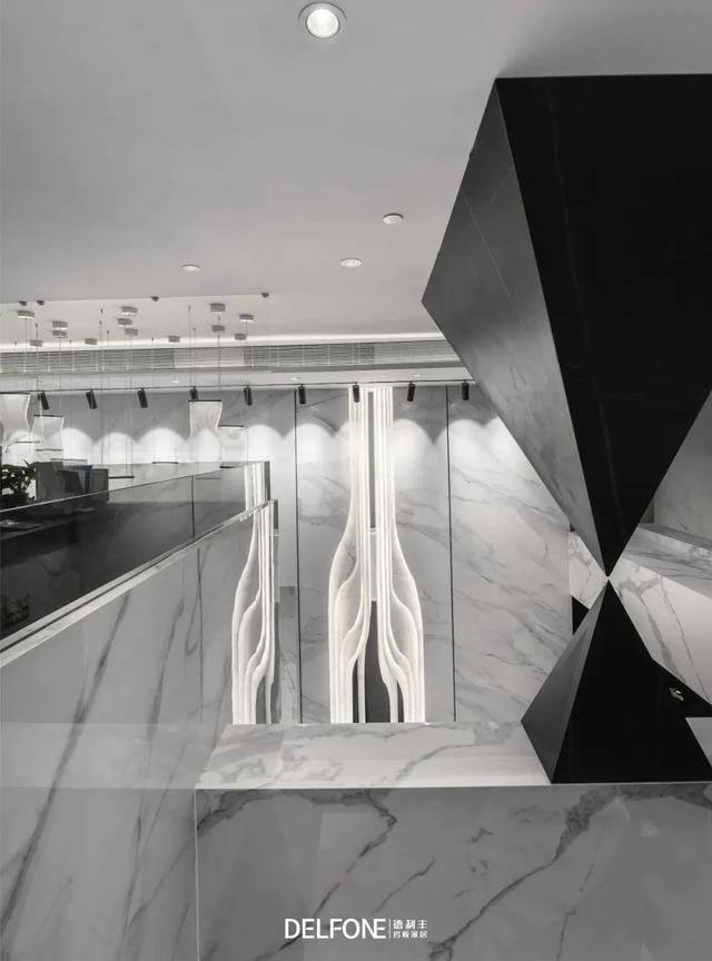 155㎡現(xiàn)代簡約巖板展館，堪比私人藝術(shù)館(圖3)