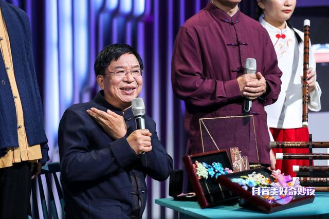 |舞台黑科技火爆刷屏，抖音美好奇妙夜释放多重IP价值