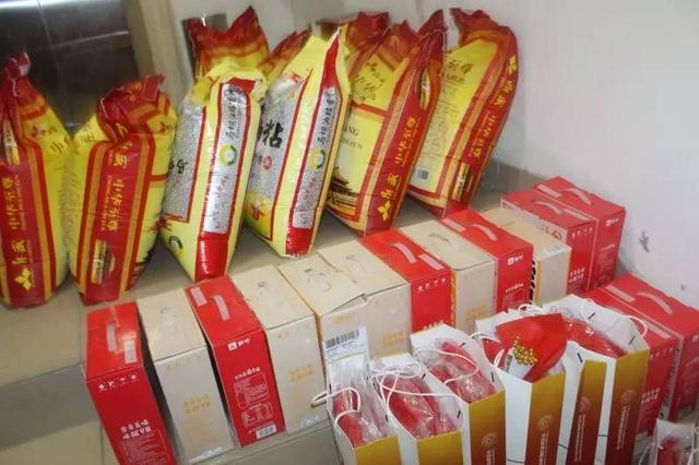 “慈善融真情，爱心无止境”，《发现品牌》栏目组爱心公益行活动（博白站）