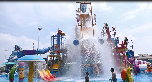 火爆菏泽的水上乐园清凉来袭在泉水叮咚水世界释放一夏
