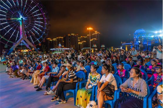 夜生活、夜经济、夜文化...那香海文旅度假小镇越夜越精彩