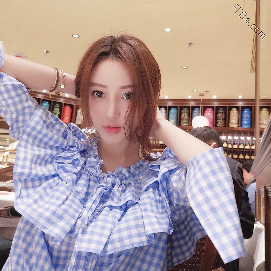 正妹演员“heesch.chi”性感的翘臀妹子写真 节操写真馆 热图9 正妹演员“heesch.chi”性感的翘臀妹子写真 节操写真馆 热图9