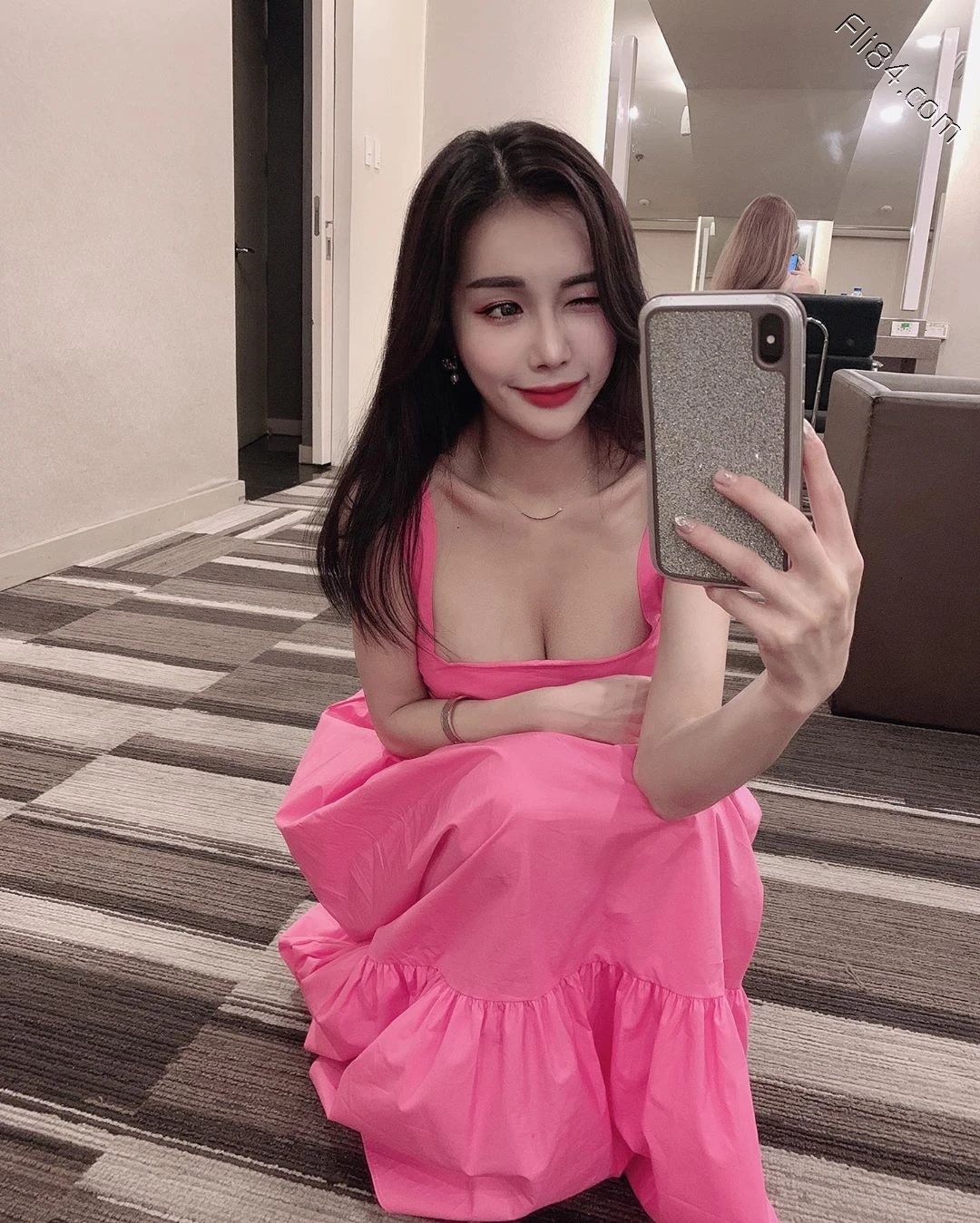 气质女神“한나나”出水芙蓉外泄八字奶让人喷鼻血 节操写真馆 热图7 气质女神“한나나”出水芙蓉外泄八字奶让人喷鼻血 节操写真馆 热图7