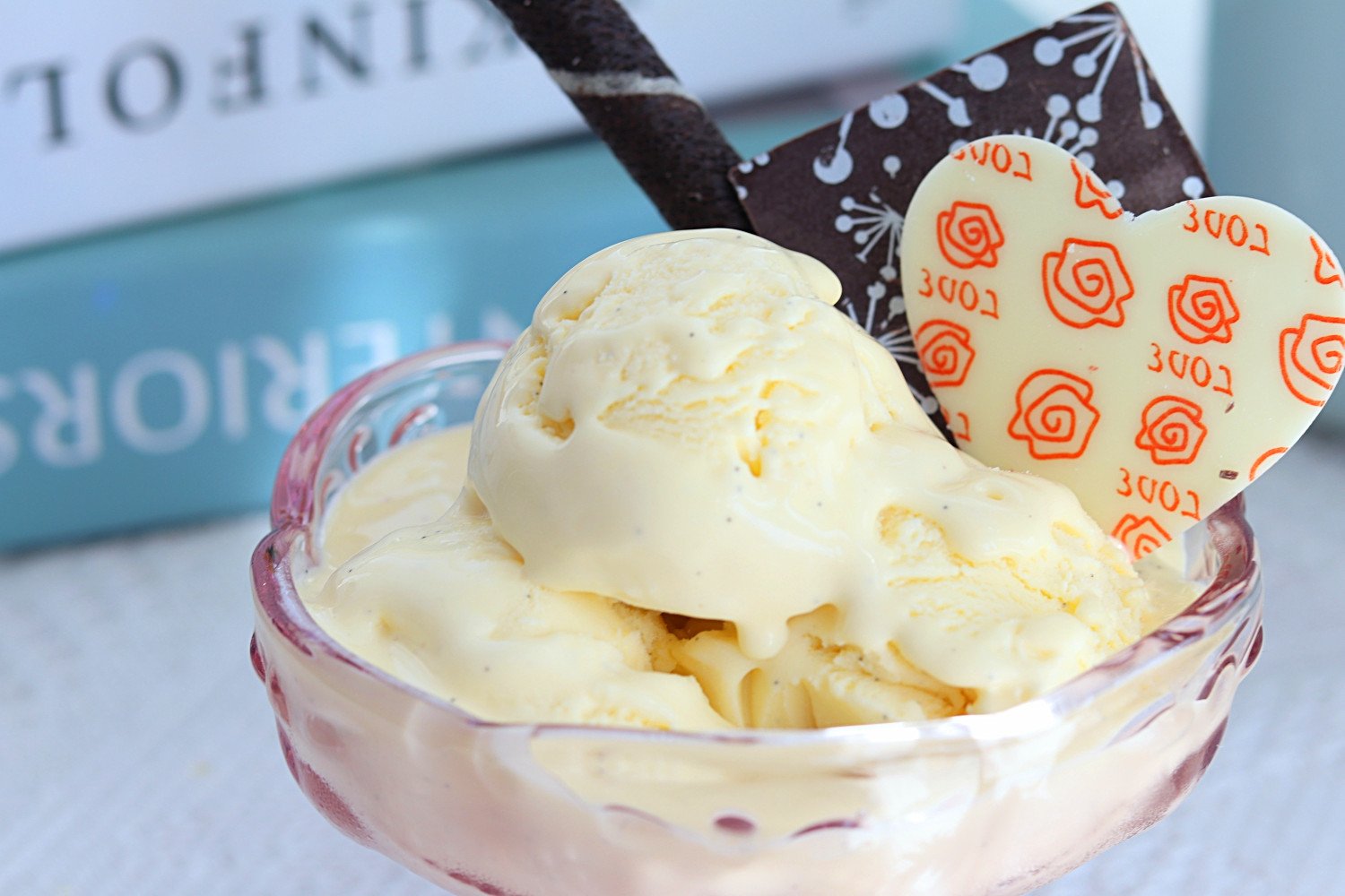 香草冰淇淋的做法_【图解】香草冰淇淋怎么做如何做好吃_香草冰淇淋家常做法大全_趙小賤_豆果美食