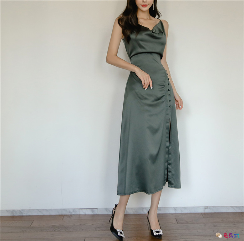 孙允珠丨瓜纳华托仙人掌暗绿蔷薇吊裙