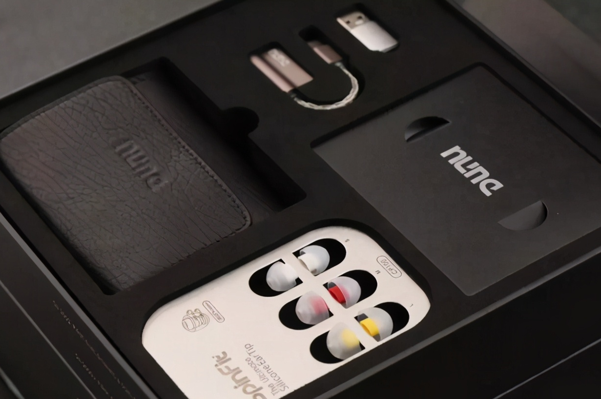 焕开箱丨首款纯铍振膜平底锅炒出来的味道香吗达音科玥luna开箱