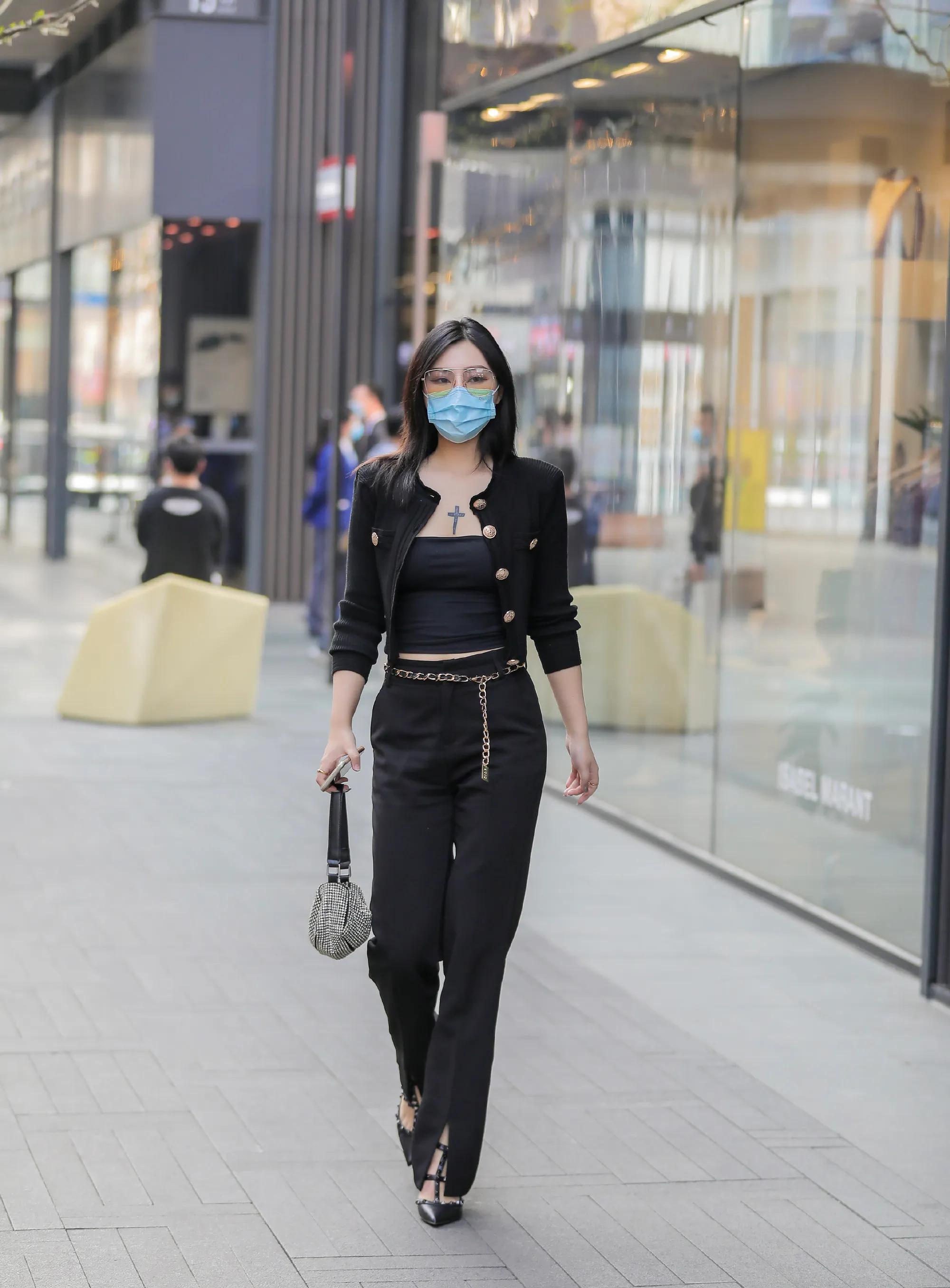 alexander wang heiress rhinestone pouch Pikaron Construction