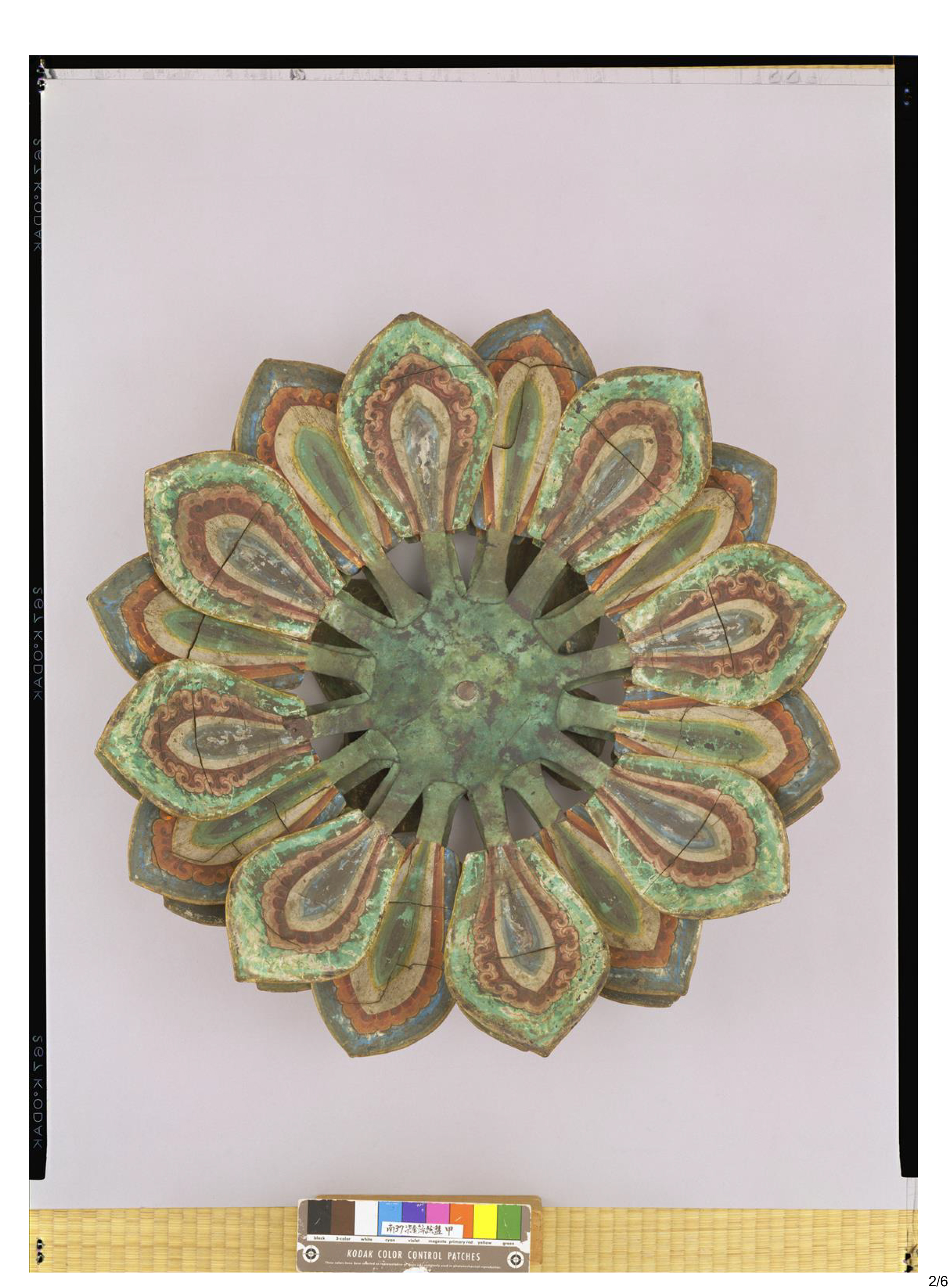 从致幻到装饰唐代凹凸花工艺的本土化启示