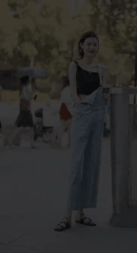 美女动图邪恶图片：喜欢吗？过来啊！