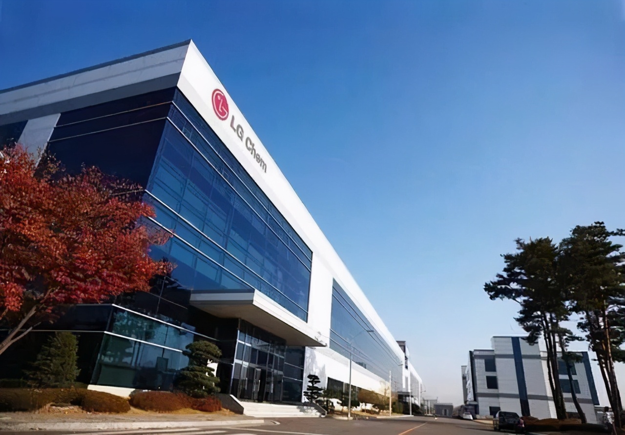 lg新能源正式成立 - 化工号
