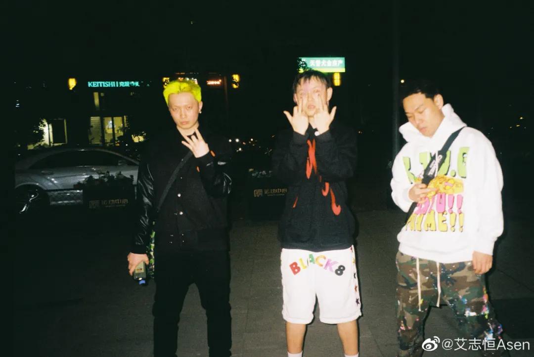 喊麦和社会摇也要搞选秀，光是选手海选我已经尬得头皮发麻...