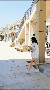 搞笑有趣的GIF图片：今天同学说留一桌女的和我聚会