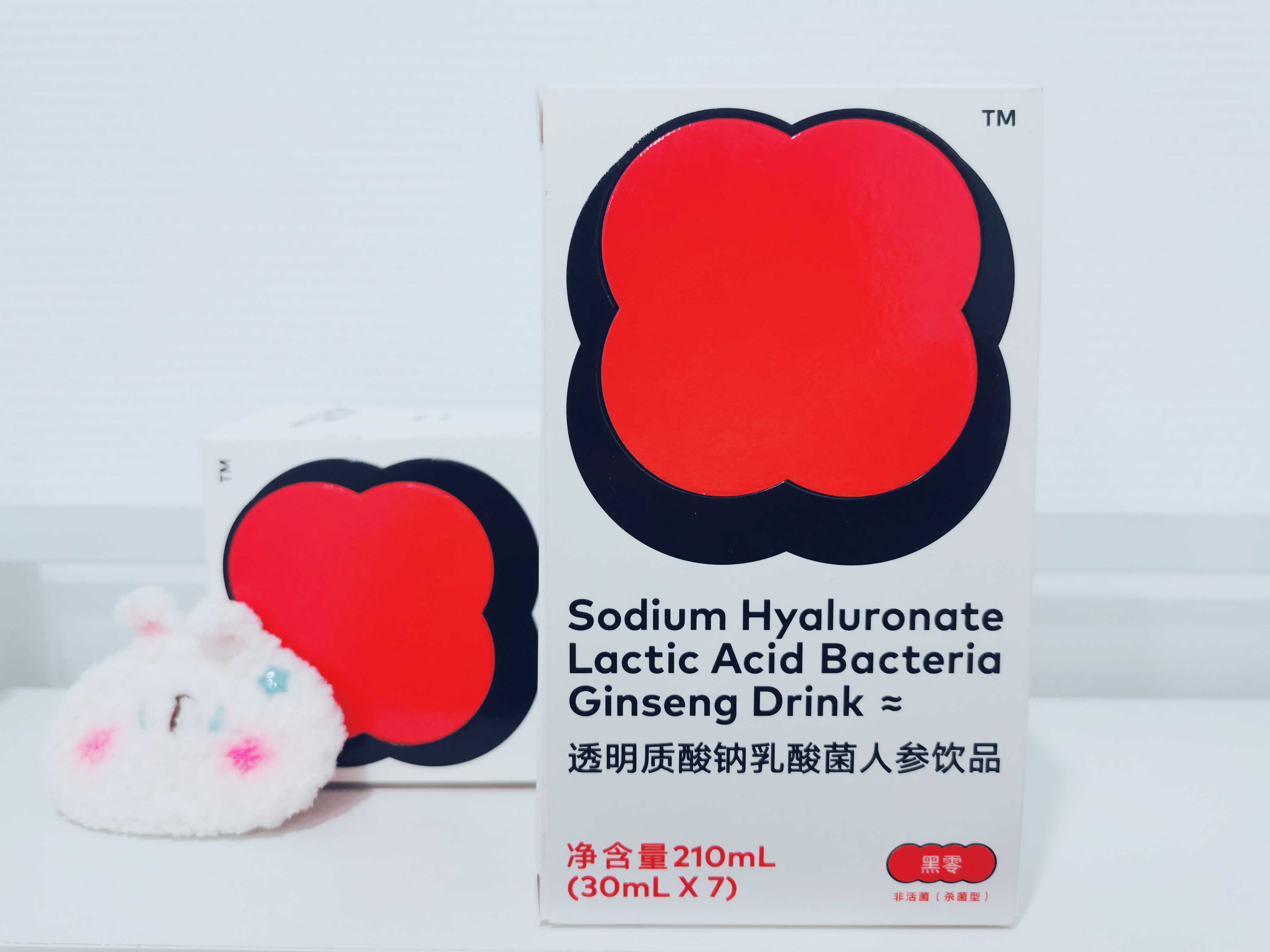 这款玻尿酸人参饮，除了补水，还是可随身携带的养护“小助手”