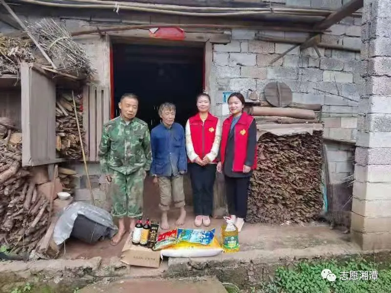 敬老、助学“益”路有您 温暖同行