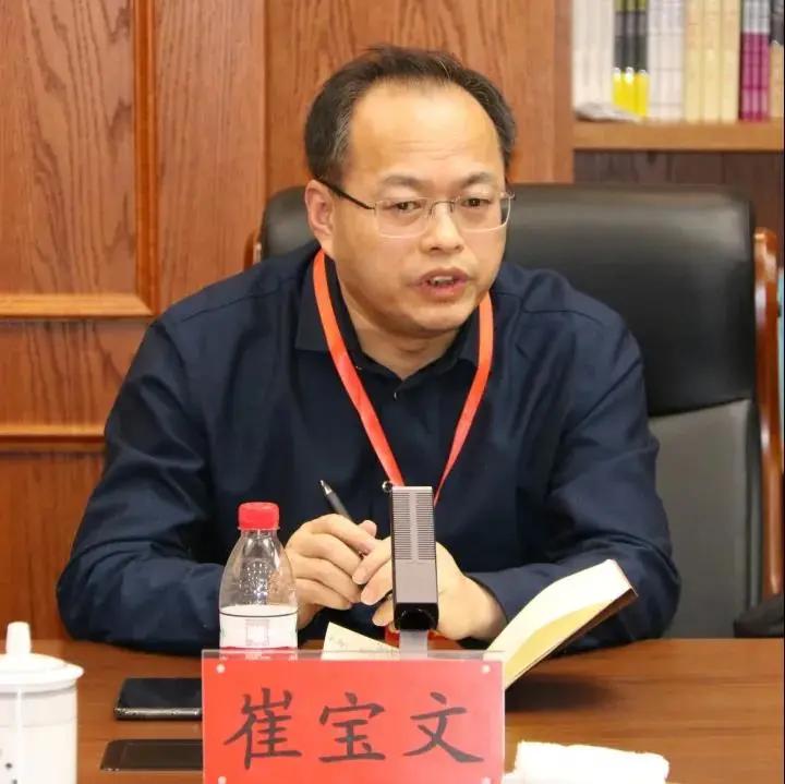 大庆油田有限责任公司勘探事业部经理兼党总支书记崔宝文这次视察活动