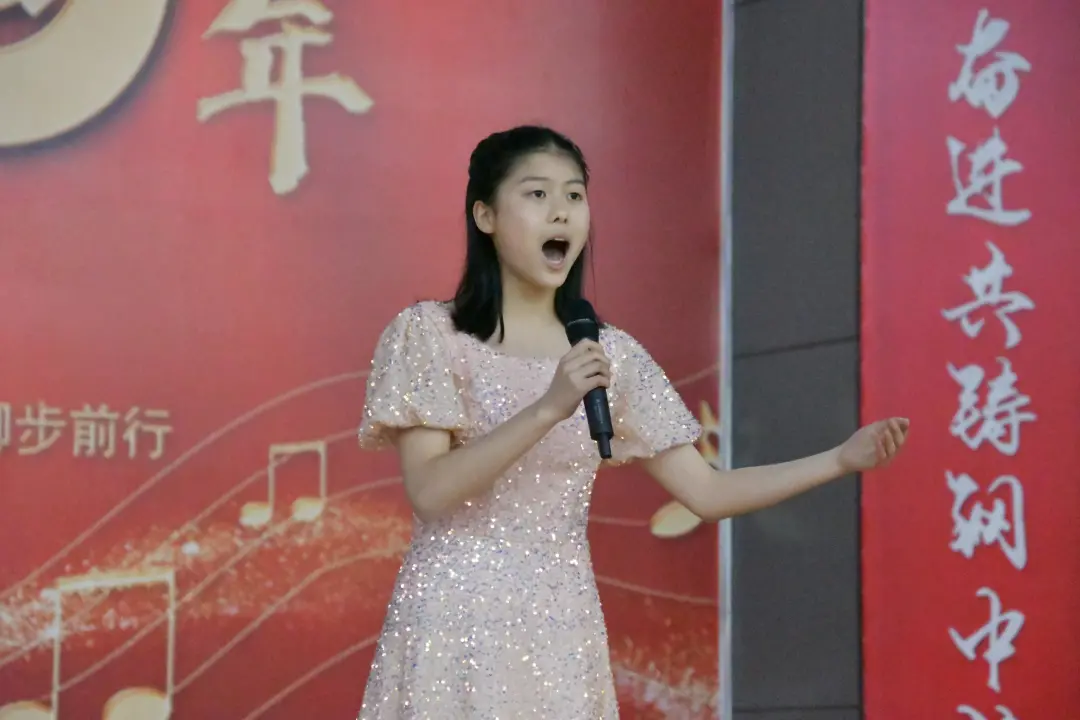 献礼百年风华，歌舞多彩青春——记湘钢一中教育集团十二中校区“献礼建党一百周年”之“三独”比赛决赛展演