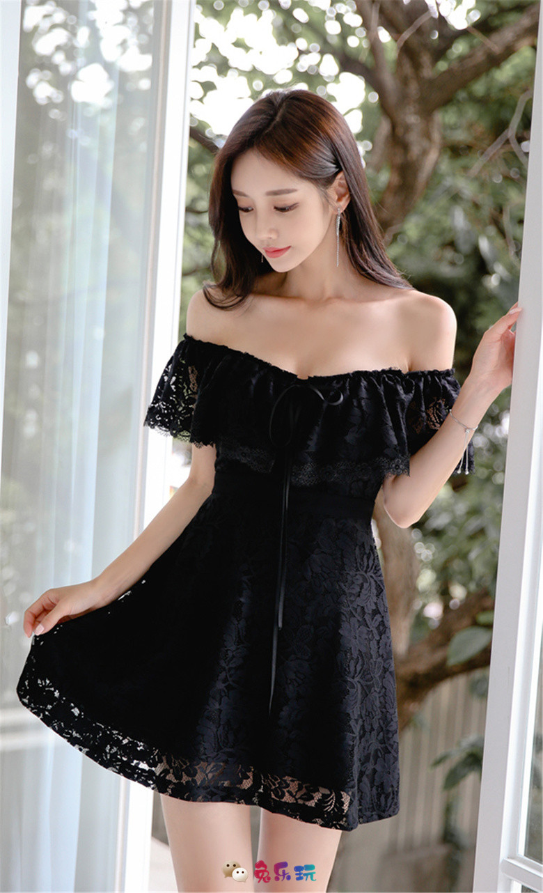 孙允珠：幽深夜暝冷调芦苇絮叶花边裙